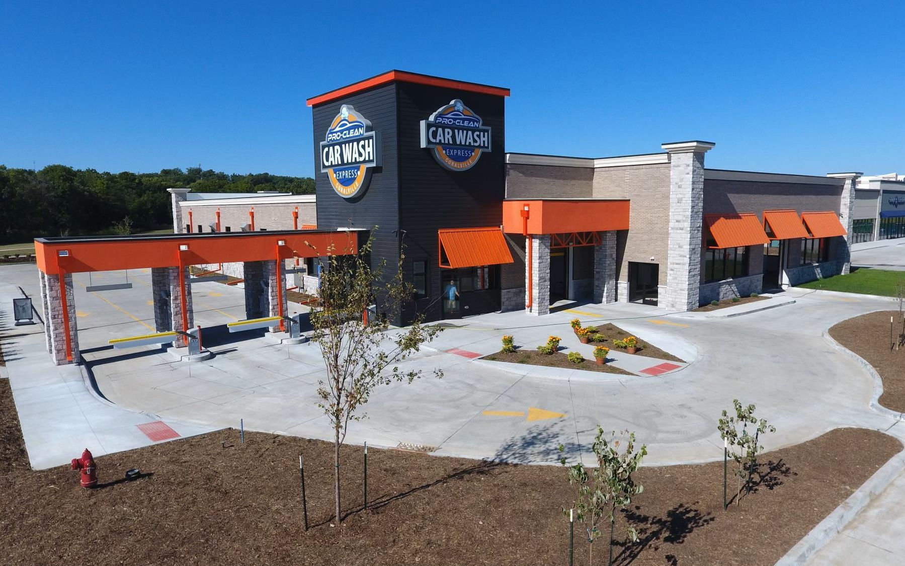 1124 W Kimberly Rd Davenport, IA 52806 Retail Property for Sale on