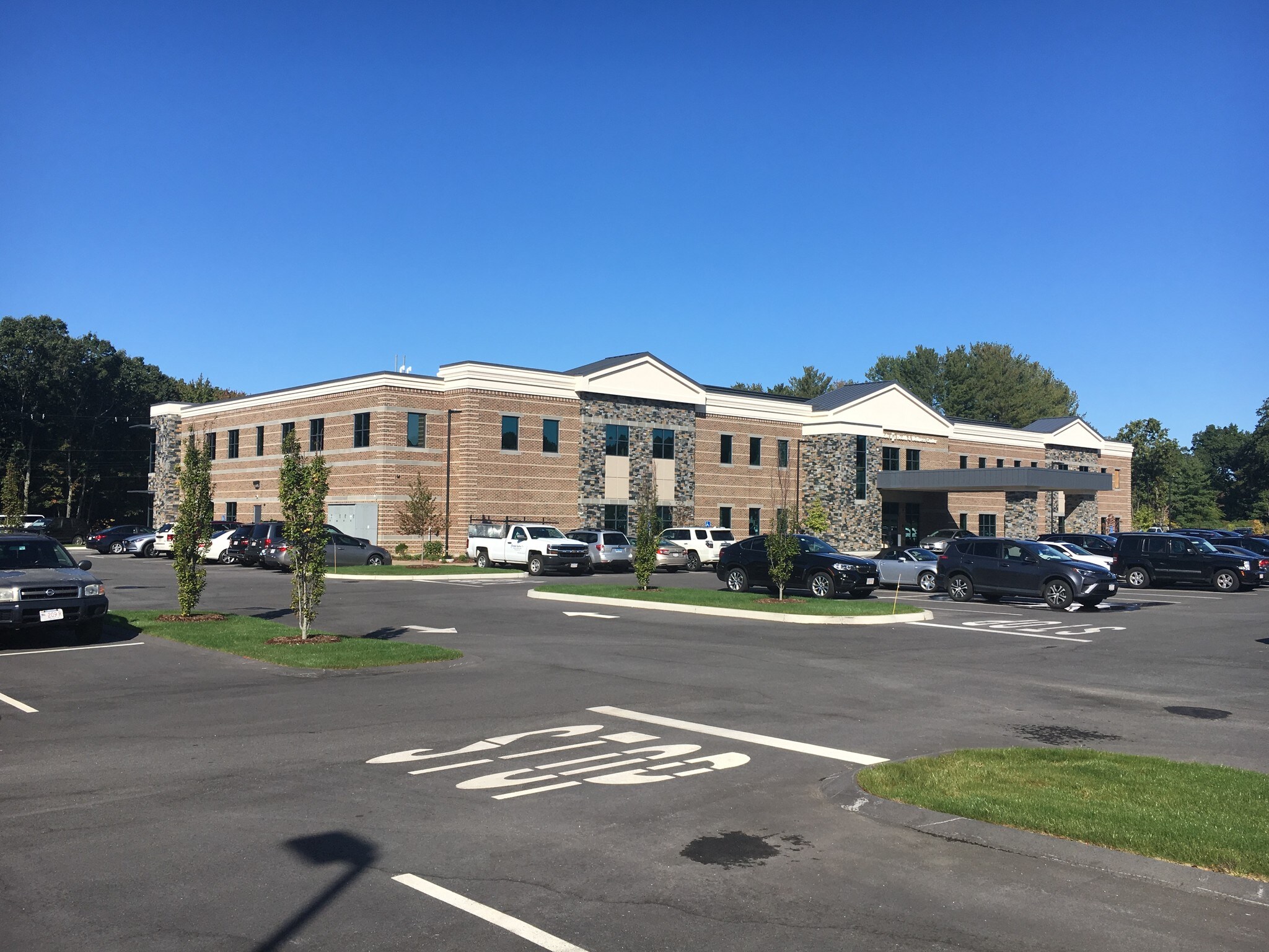 21 Dwight Rd Longmeadow, MA 01106 Office Property for Lease on