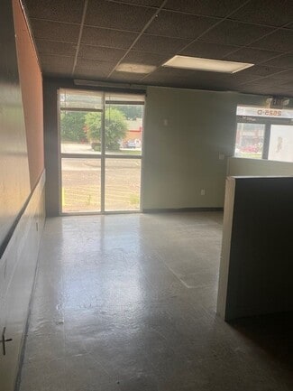 Hattiesburg, MS Office/Retail - 2517 Lincoln Rd