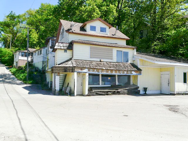 137-139 Arthur Ave, Fox Lake, IL for Sale