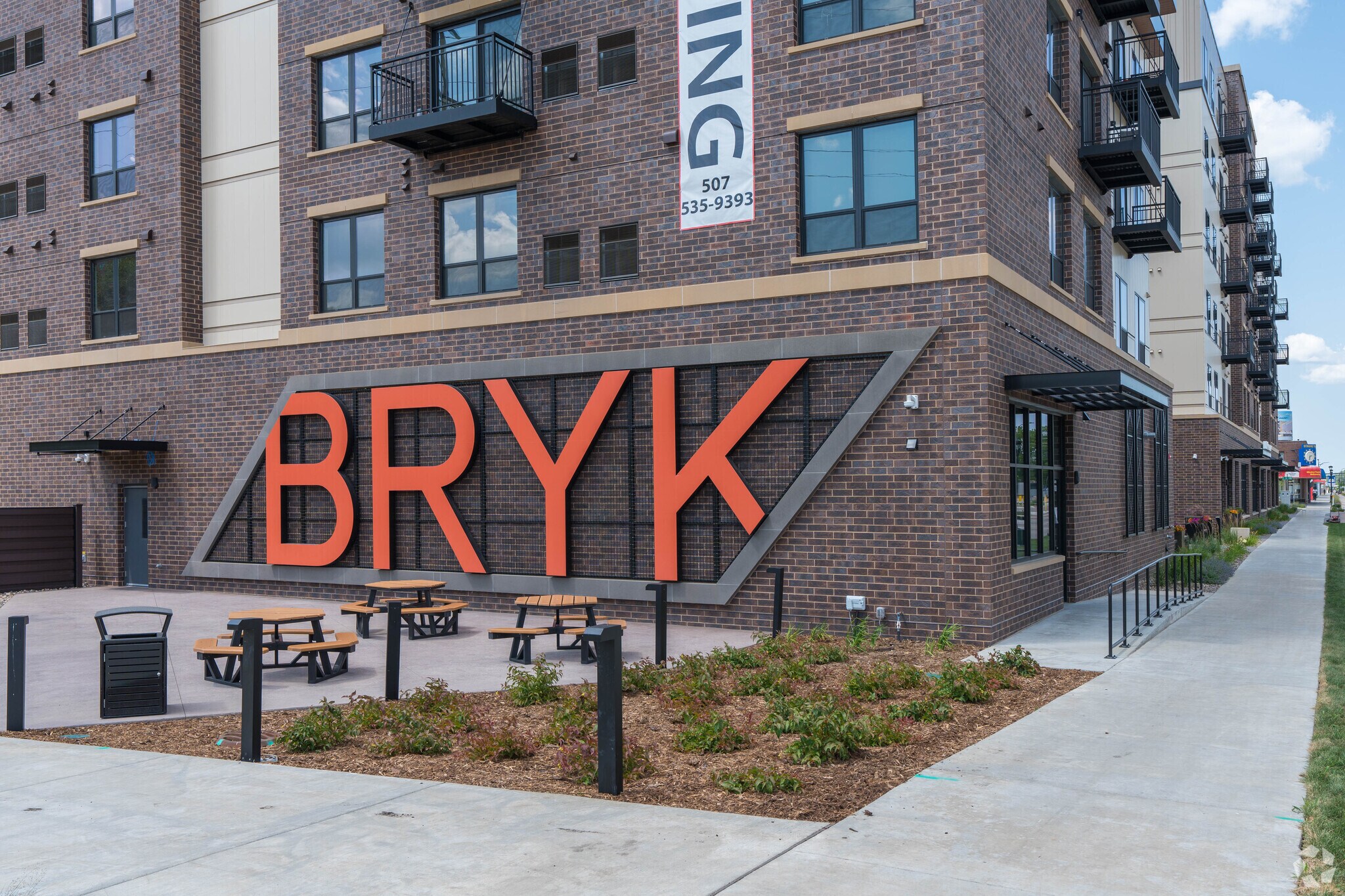 401 Broadway Ave N, Rochester, MN for Rent