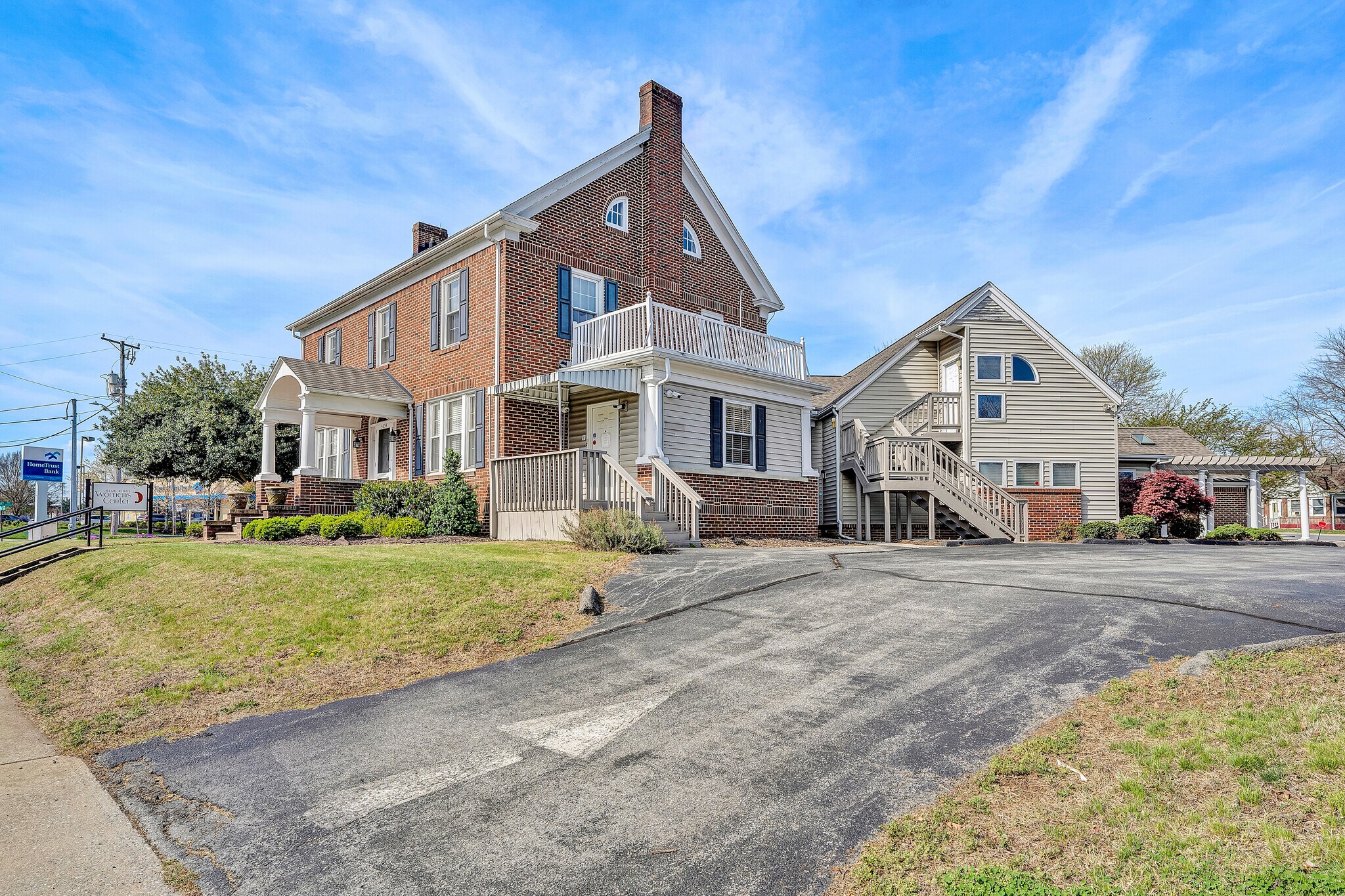 5034 Williamson Rd NW, Roanoke, VA for Rent