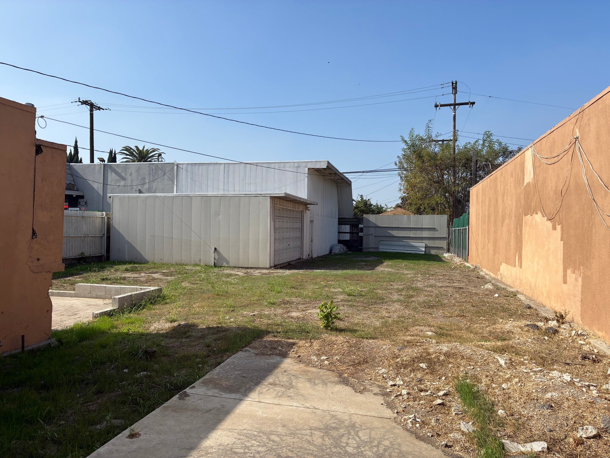 2965 Santa Fe Ave, Long Beach, CA for Rent