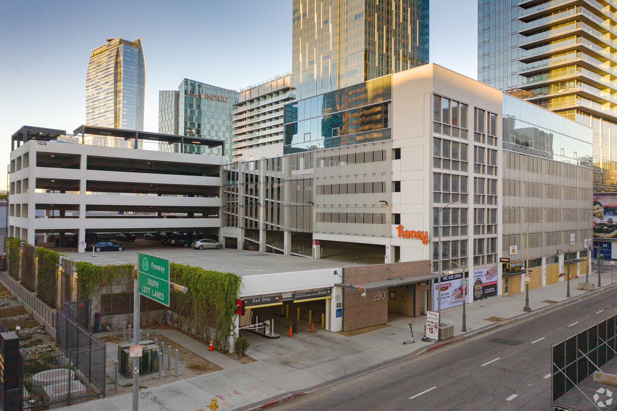 990 W 8th St, Los Angeles, CA for Rent