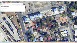 San Antonio, TX Residential Land - 1518 S Saint Marys St