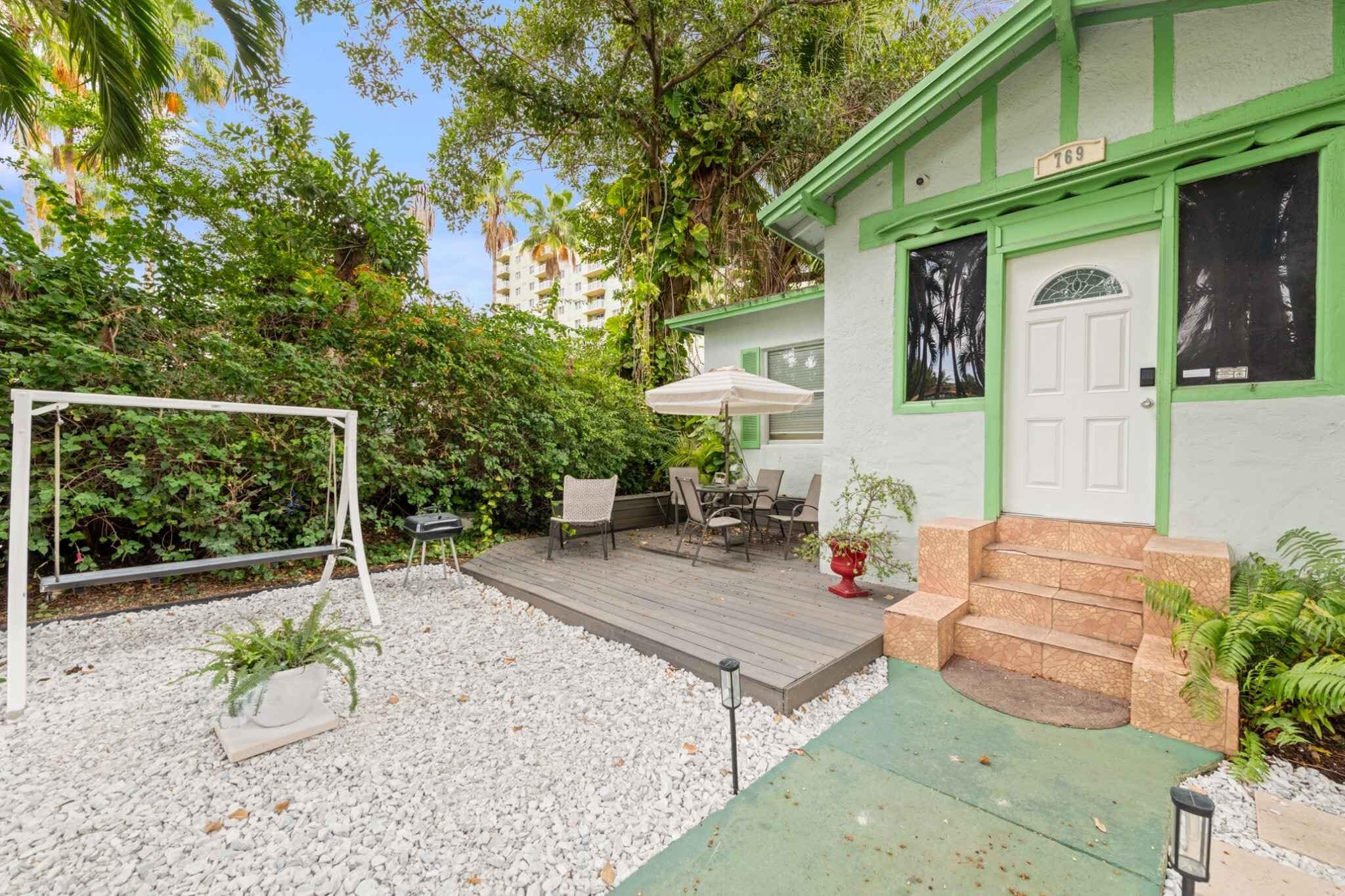 769 NW 10th St, Miami, FL for Sale