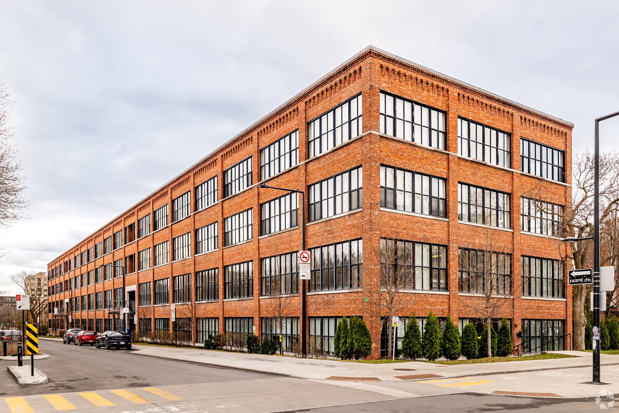 4360-4378 Av Pierre-De Coubertin, Montréal, QC for Sale