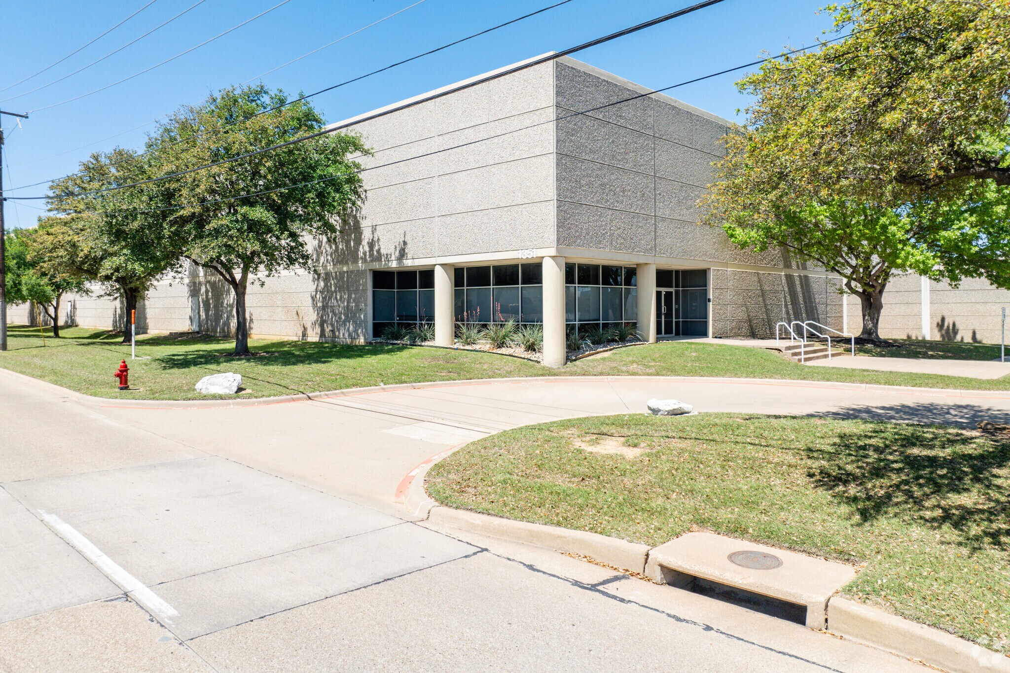 1351 Post & Paddock St, Grand Prairie, TX for Rent
