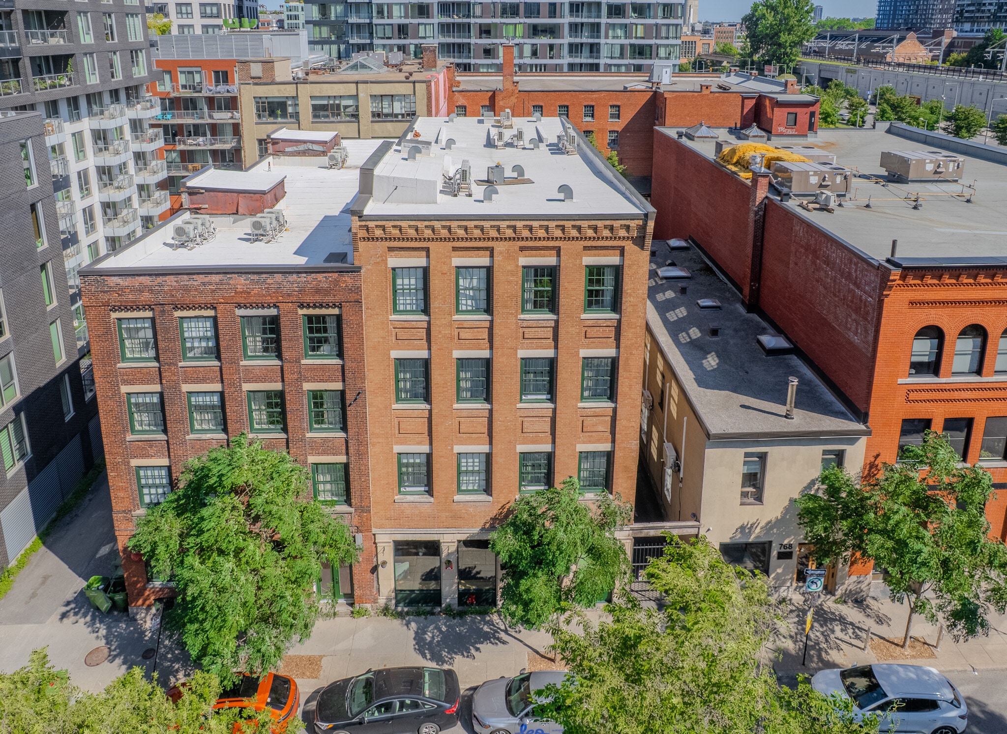 754-762 Rue Saint-Paul O, Montréal, QC for Sale
