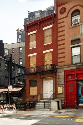 New York, NY Retail - 130 W 10th St