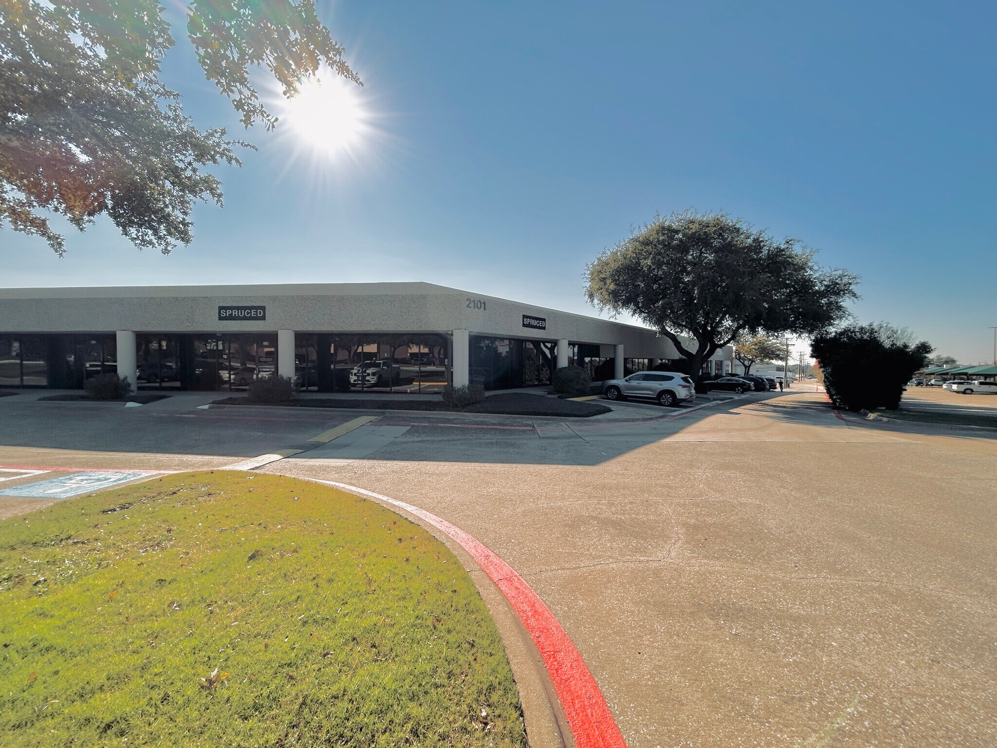 2101 Midway Rd, Carrollton, TX for Rent