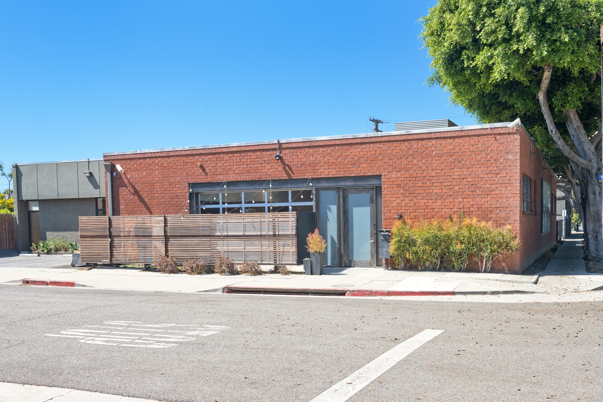 1728 Olympic Blvd, Santa Monica, CA for Rent