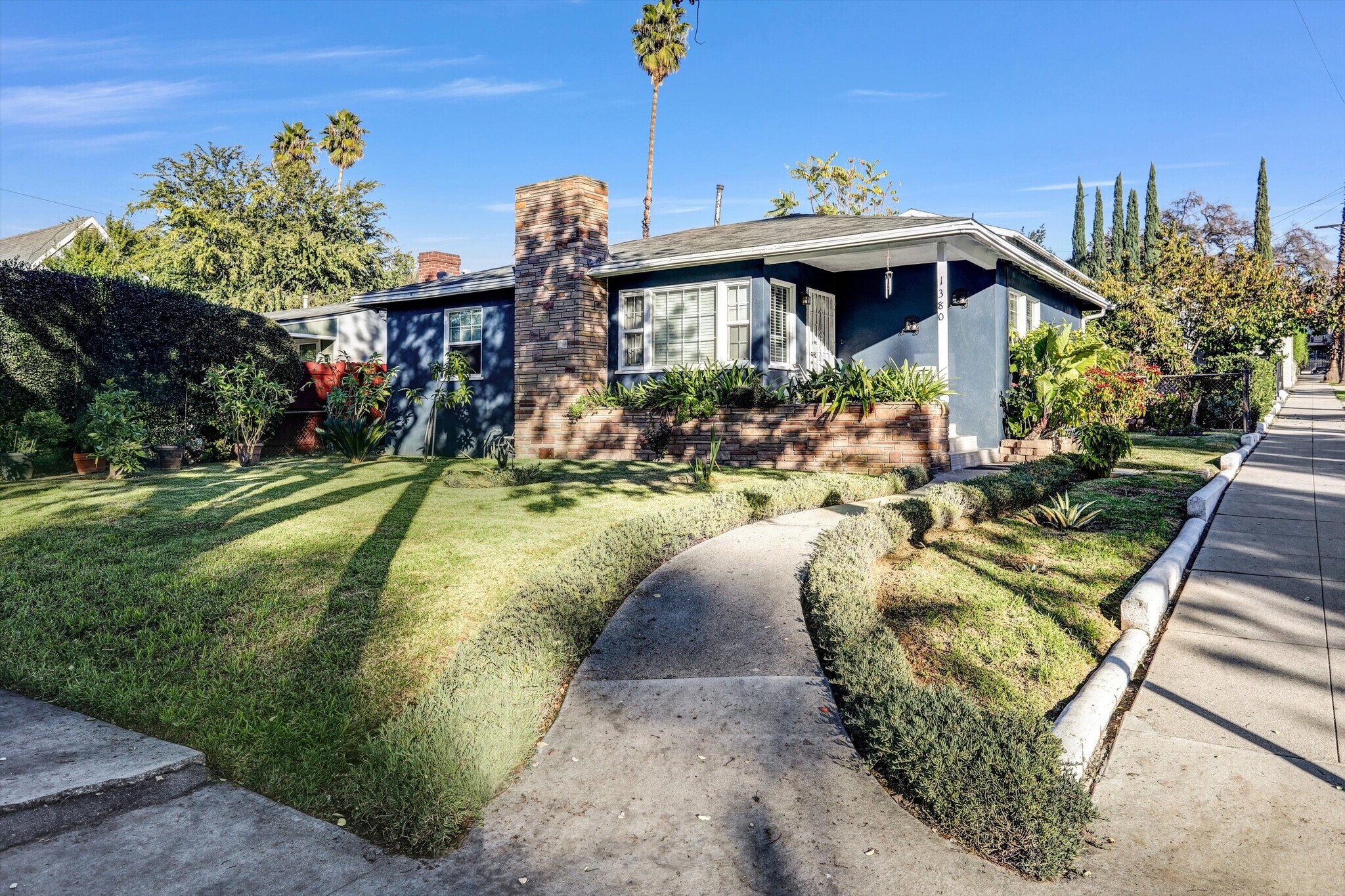 1380 Glen Ave, Pasadena, CA for Sale