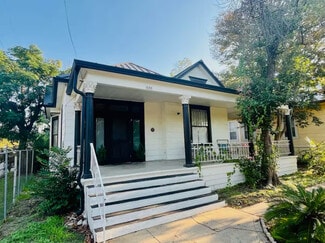 San Antonio, TX Apartments - 429 E Carson St