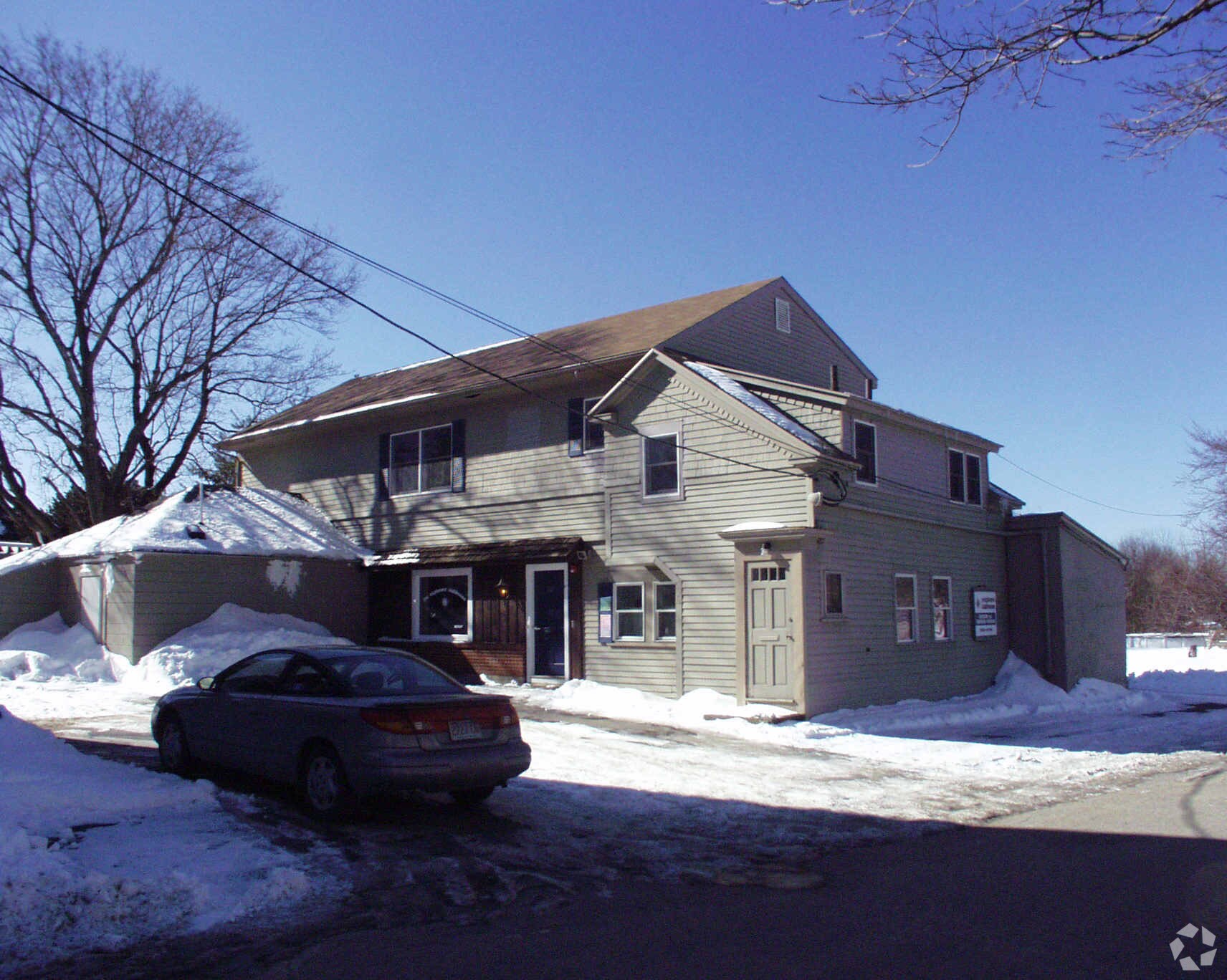 484 Burncoat St, Worcester, MA for Sale