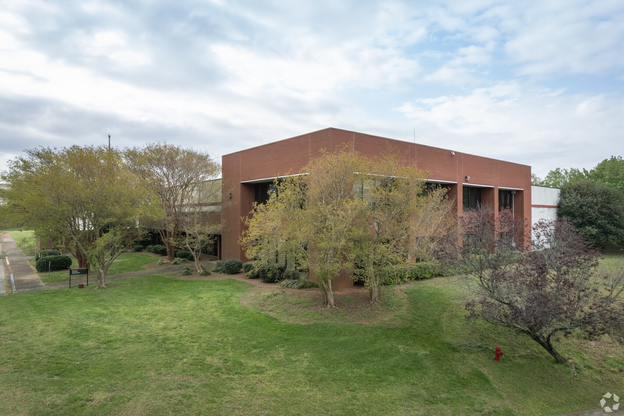 120 Ridgeview Center Dr, Duncan, SC for Sale