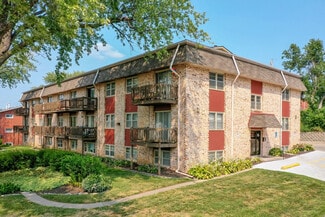 Omaha, NE Apartments - 1367-1369 S 76th Ave