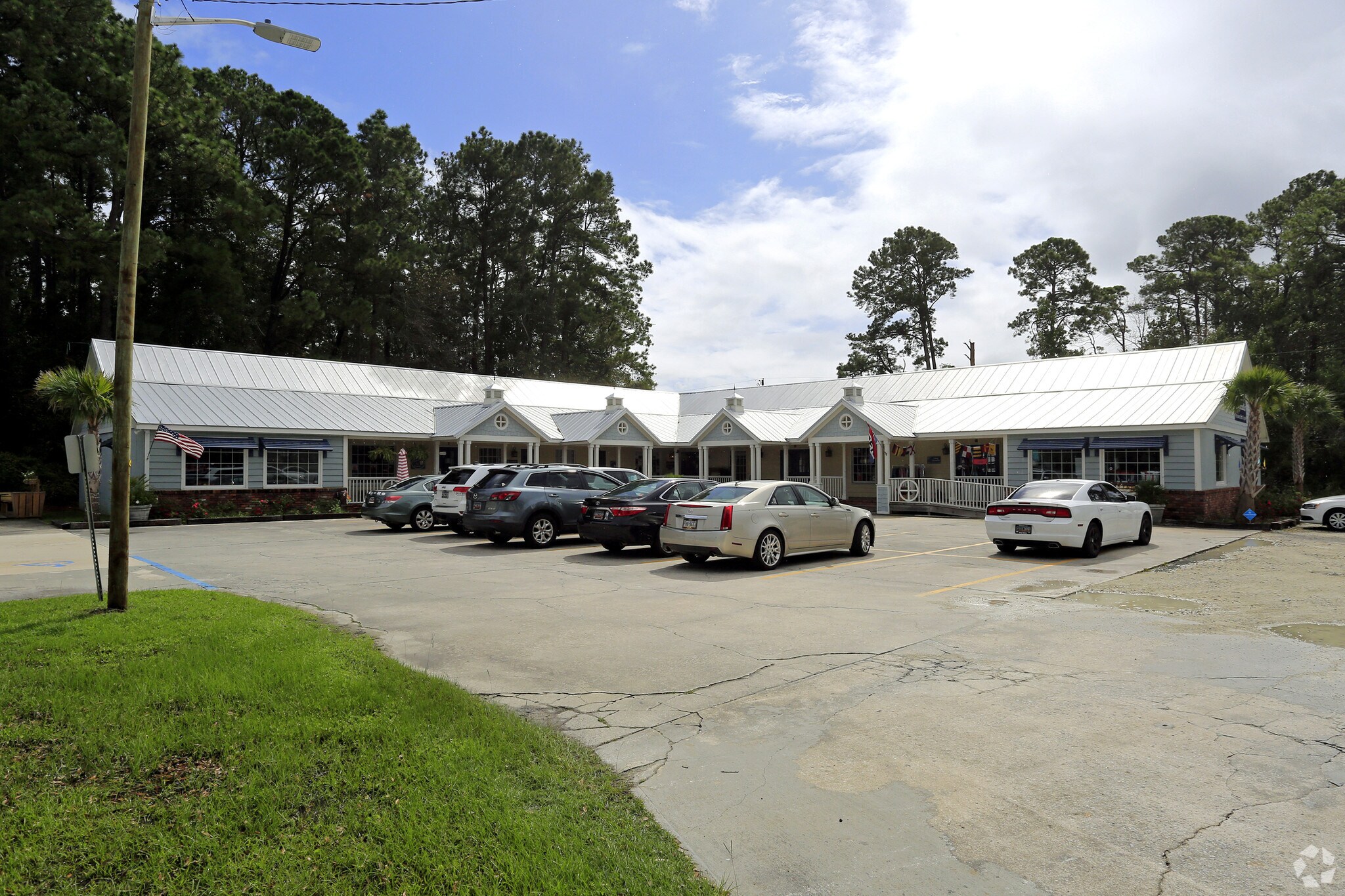 10080 OCEAN Hwy, Pawleys Island, SC for Rent