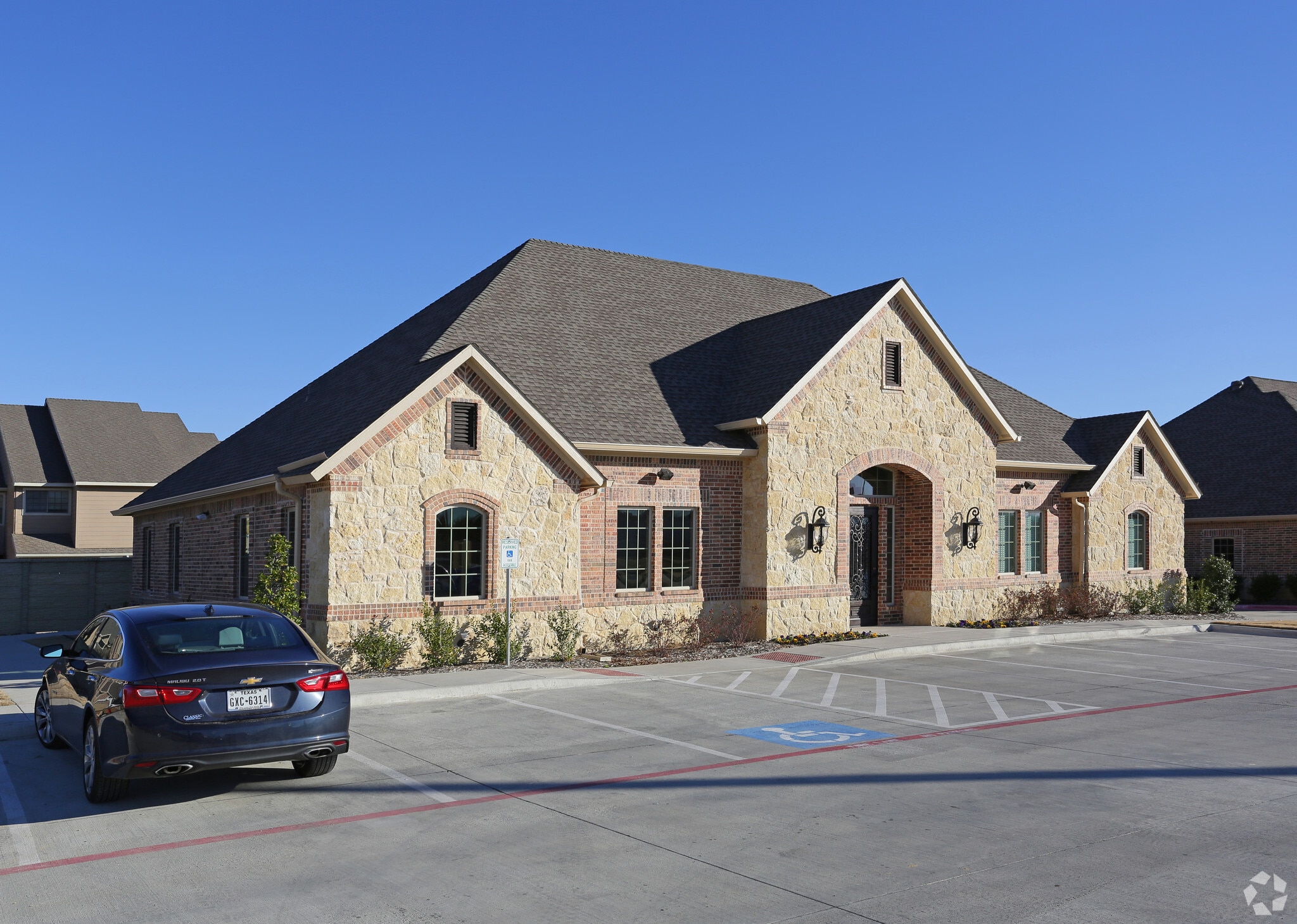 411 W Danieldale Rd, Duncanville, TX for Rent