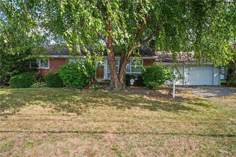 39 S Buhl Farm Dr, Hermitage, PA for Sale