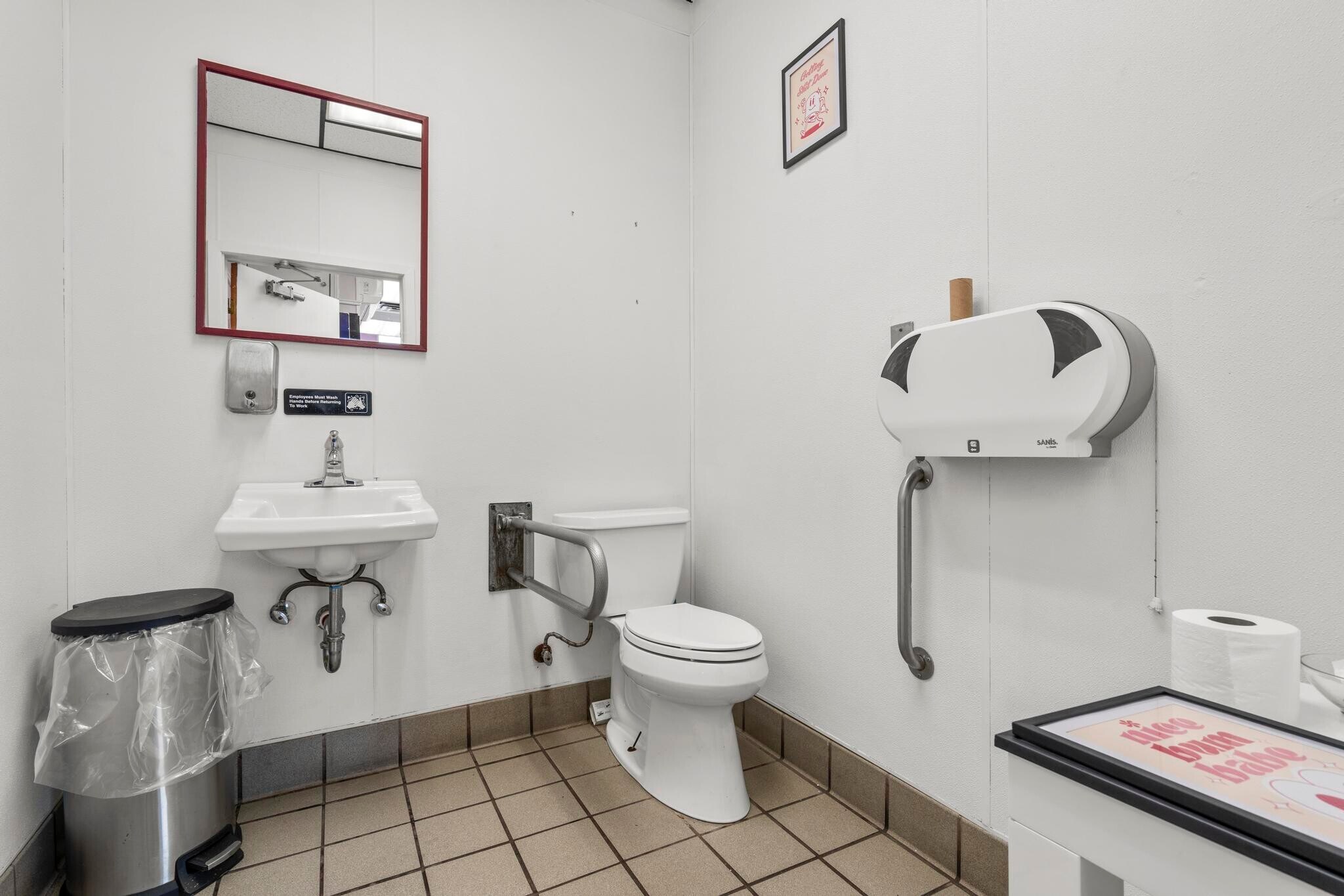 841-869 Jones Hill Rd, West Haven, CT for Rent