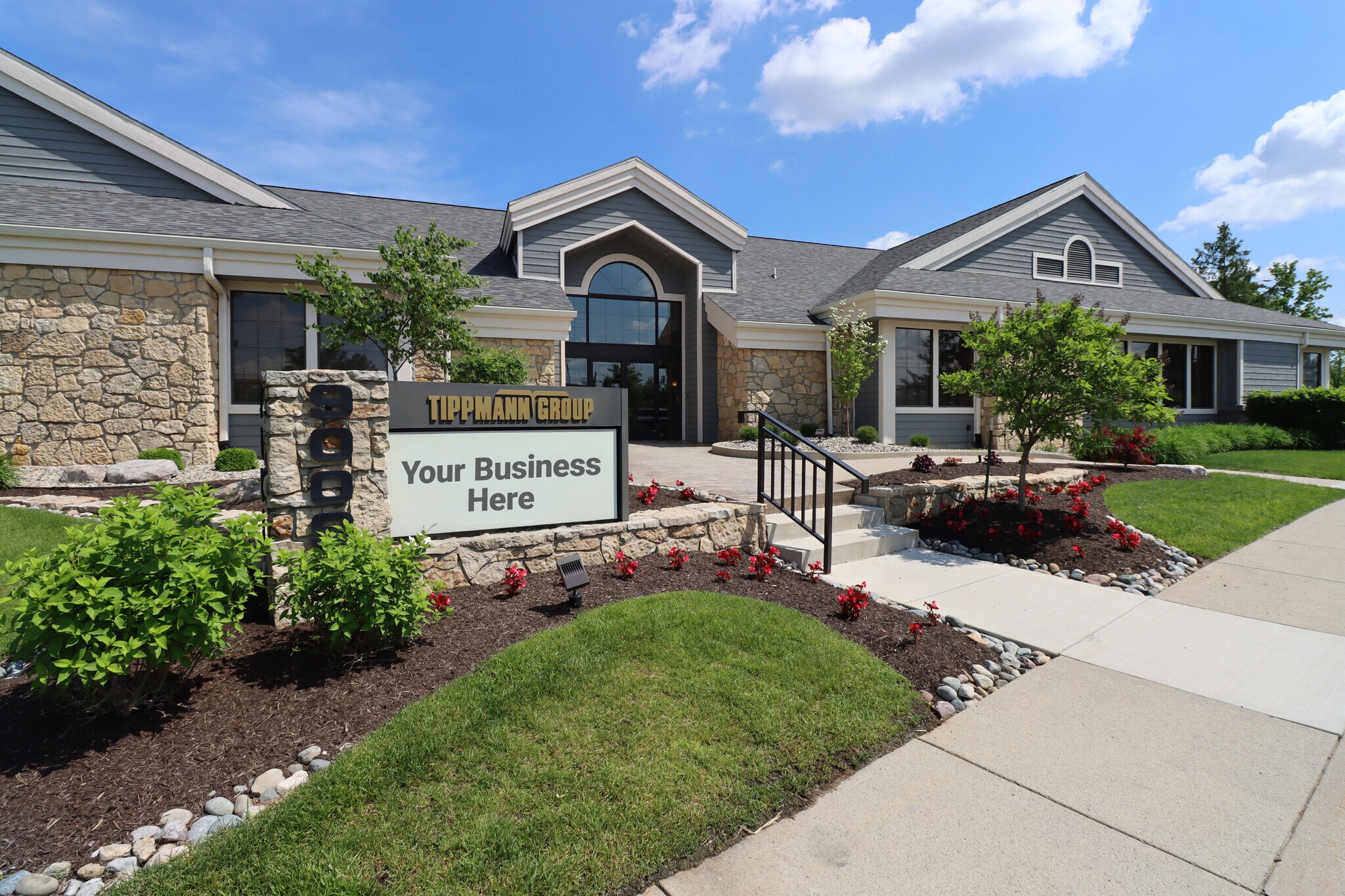 9009 Coldwater Rd, Fort Wayne, IN for Rent