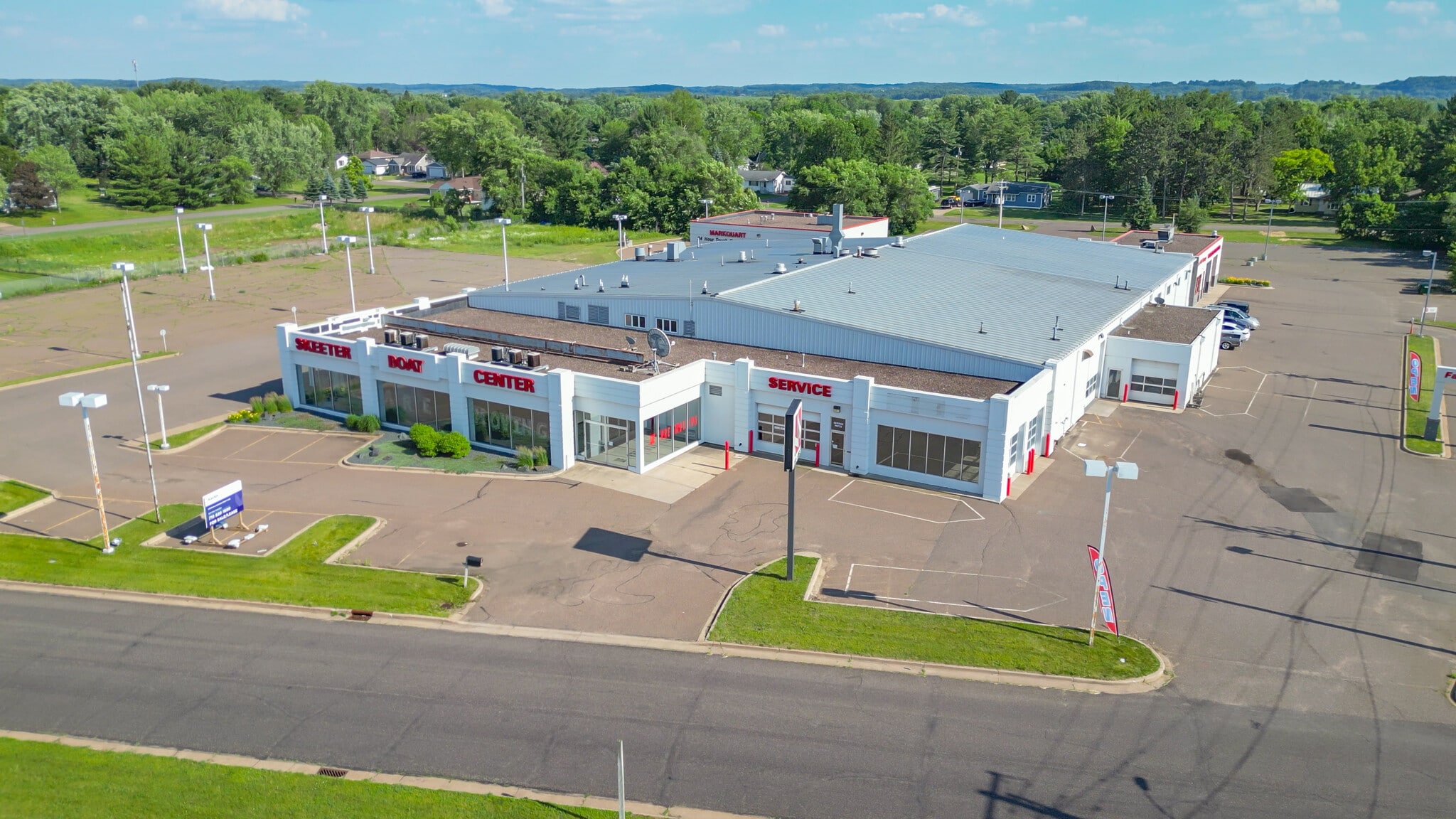321 W Prairie View Rd, Chippewa Falls, WI for Sale