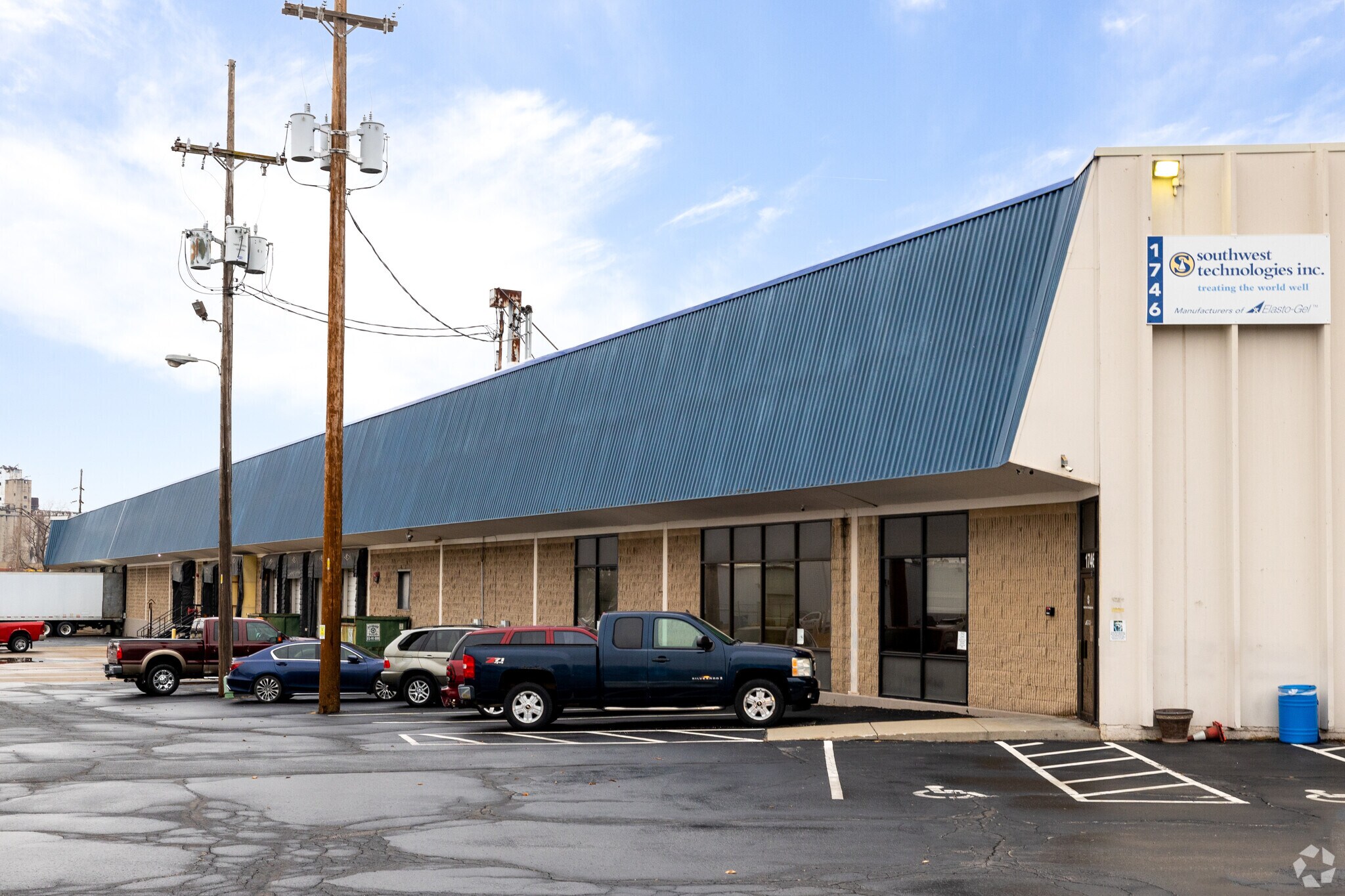 1746 Levee St, North Kansas City, MO for Rent