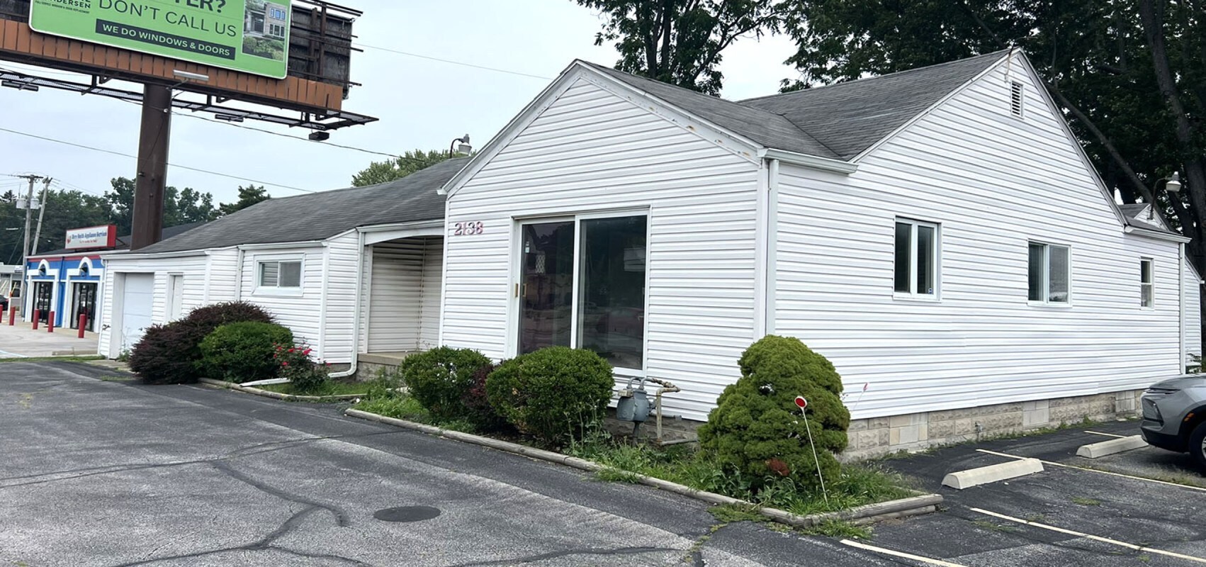 2138 N Reynolds Rd, Toledo, OH for Rent