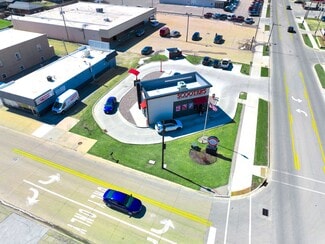 Maquoketa, IA Service Station - 901 W Platt St