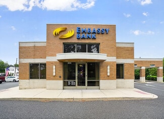 Allentown, PA Bank - 1142 S Cedar Crest Blvd