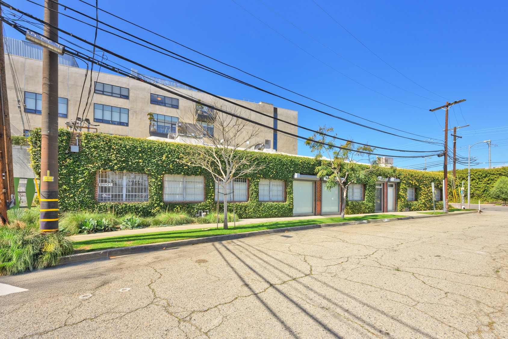 2201 S Carmelina Ave, Los Angeles, CA for Rent