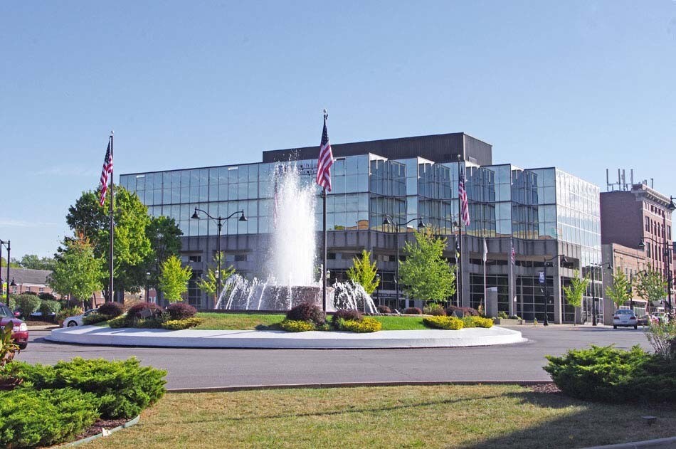 23 Public Square, Belleville, IL for Rent