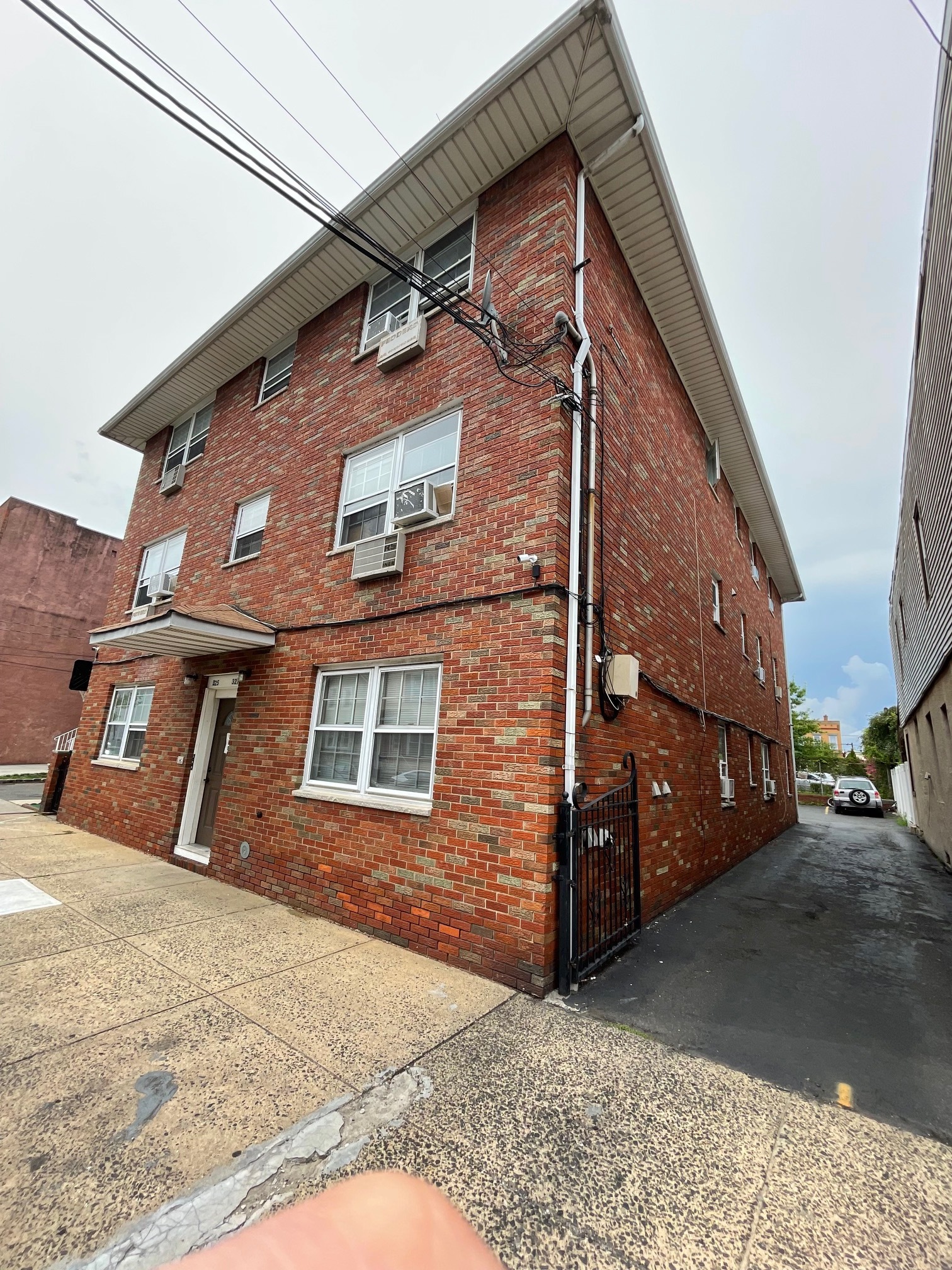 325-327 John St, Elizabeth, NJ for Sale