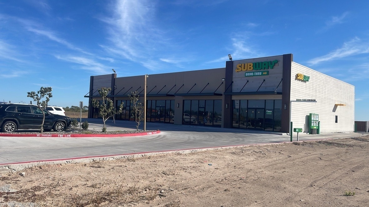 2820 N International Blvd, Weslaco, TX for Rent
