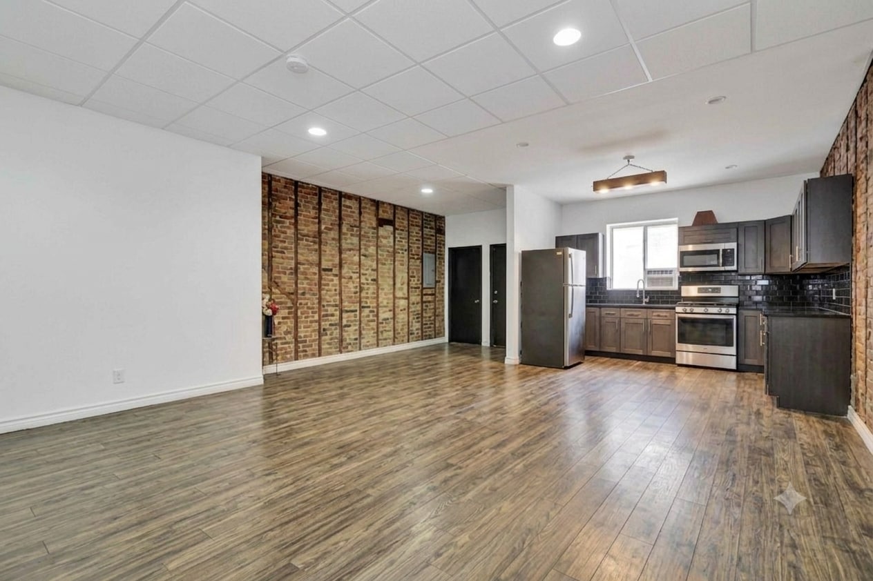 5224 35th St, Long Island City, NY for Sale