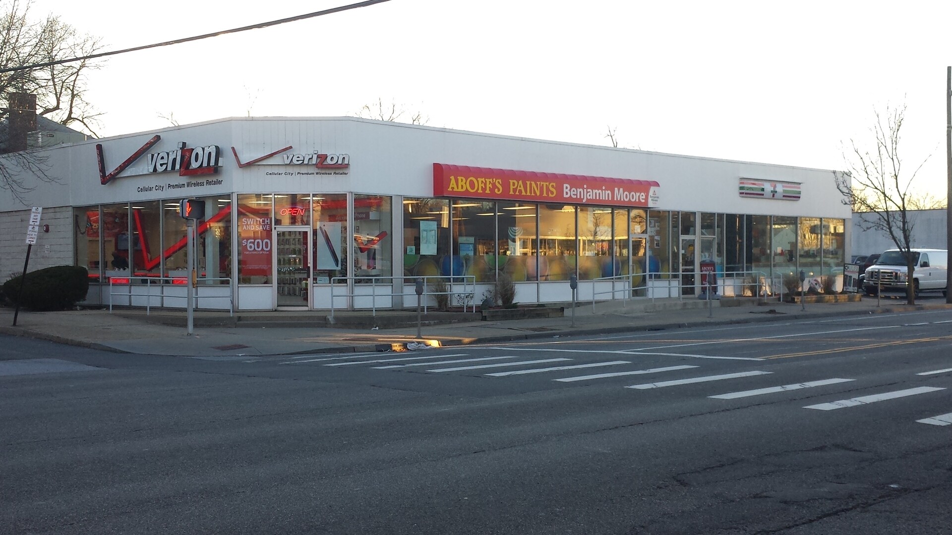 5860 E Merrick Rd Valley Stream, NY 11580 Retail Property for Lease