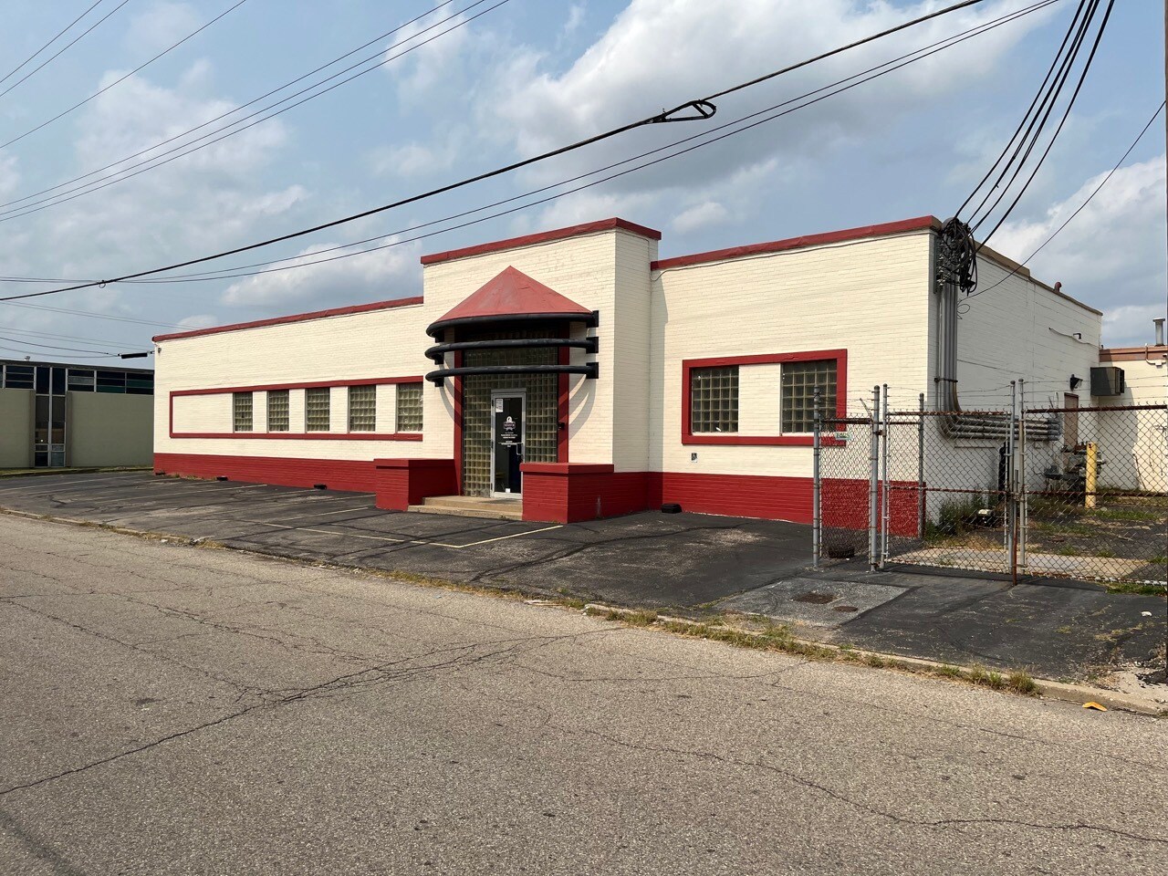 30 Illinois Ave, Cincinnati, OH for Sale