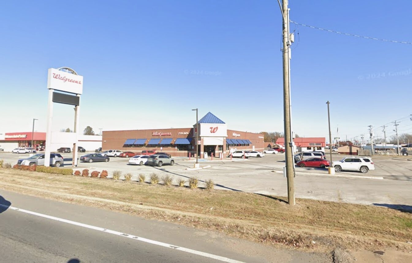 1328 Stadium Blvd, Jonesboro, AR for Sale