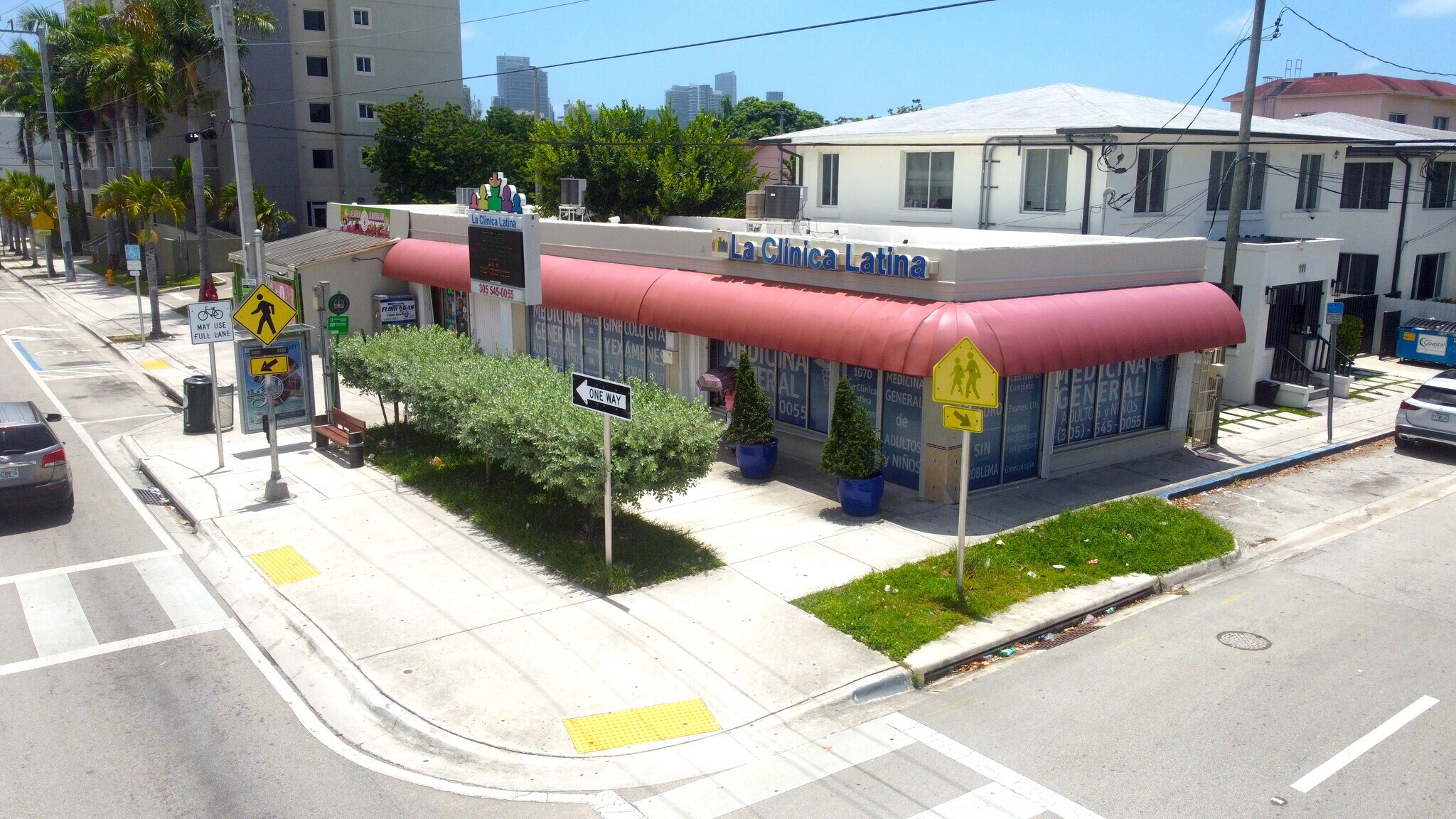 1058 SW 1st St, Miami, FL for Rent