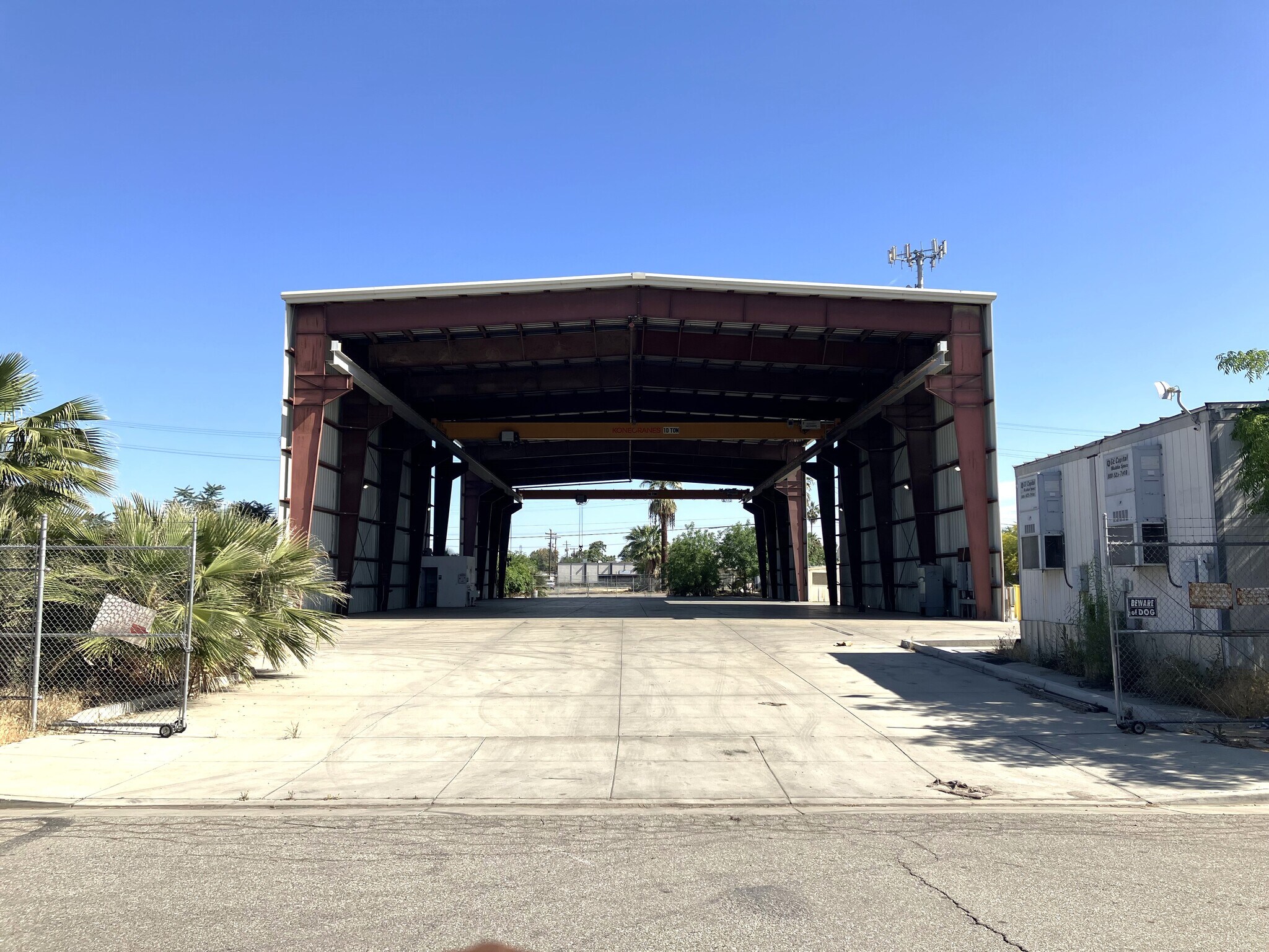 1300 32nd St, Bakersfield, CA for Sale