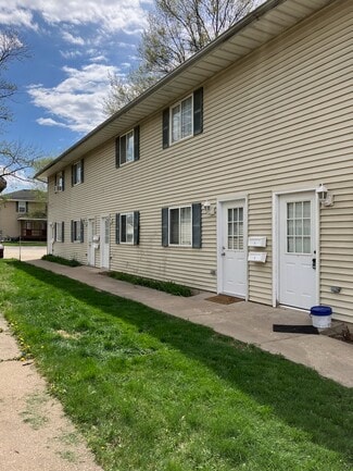 Macomb, IL Apartments - 527 W Murray St