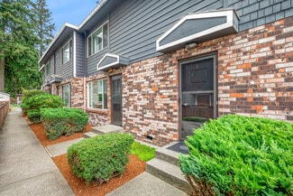 Seattle, WA Apartments - 1220 N 137th St