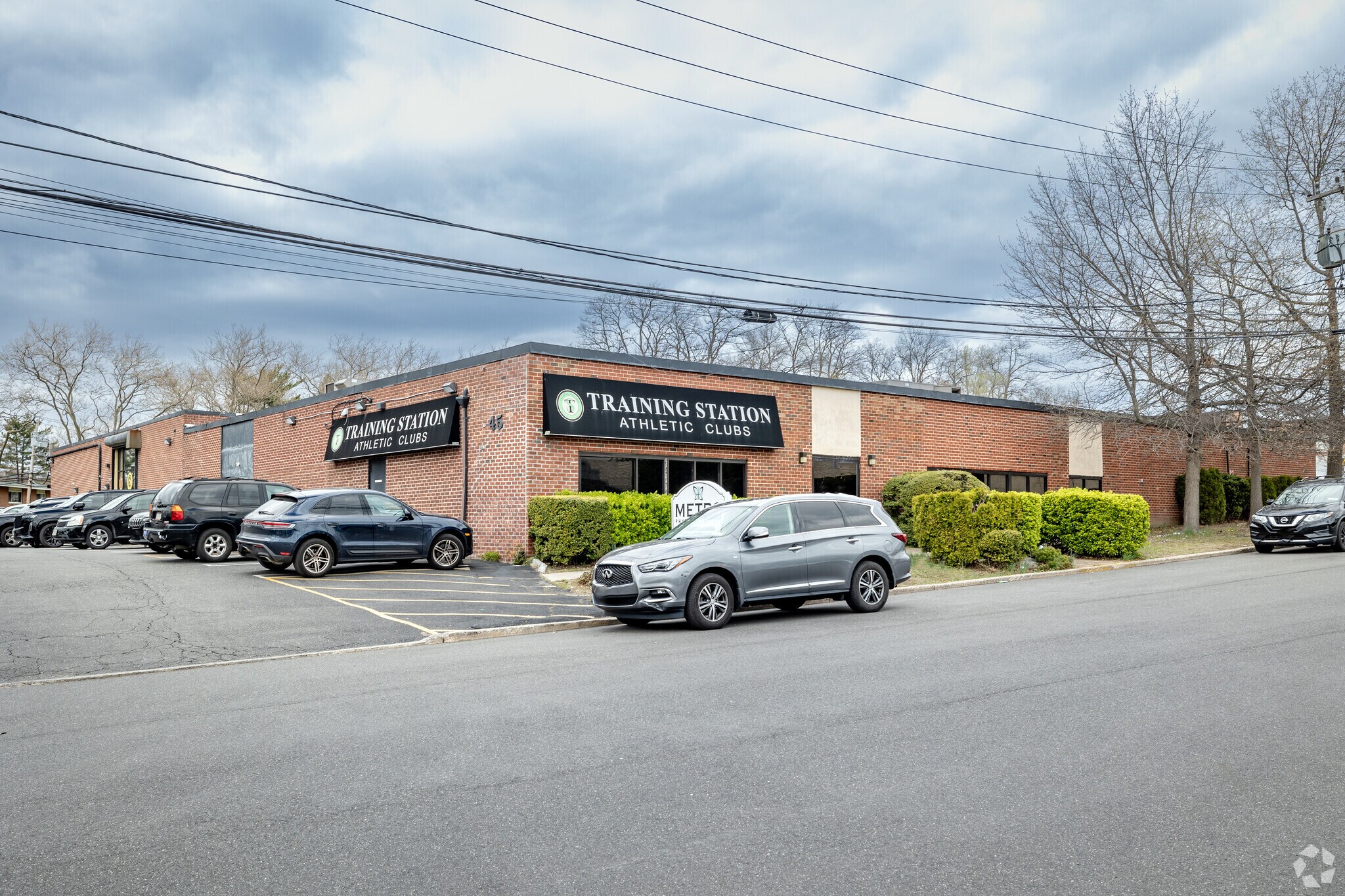43-45 Channel Dr, Port Washington, NY for Sale