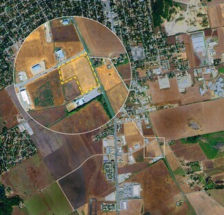 Lockhart, TX Commercial Land - 1711 S Commerce St