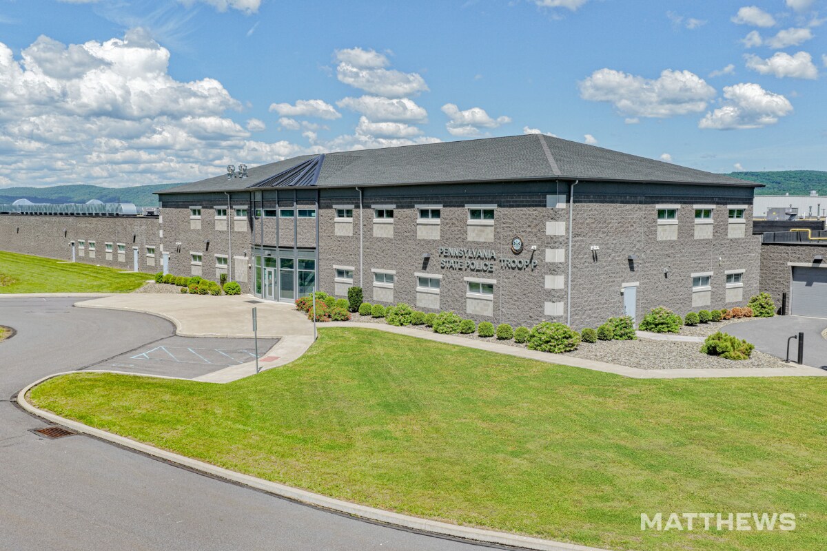 2001 S Valley Pky, Hanover Township, PA for Sale