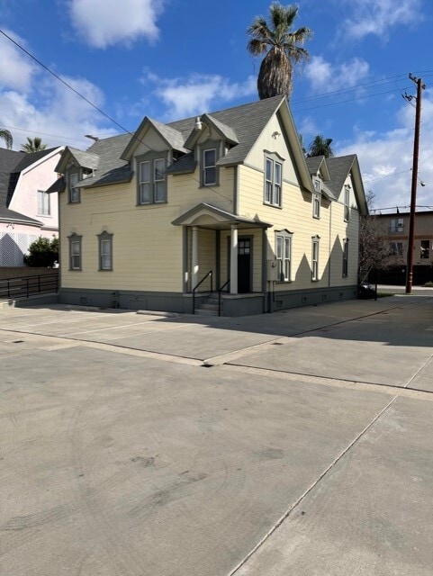 714 N Spurgeon St, Santa Ana, CA for Rent