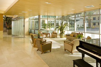 Orange, CA Medical - 1010 W La Veta Ave
