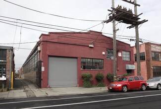 Emeryville, CA Flex - 5749 Horton St