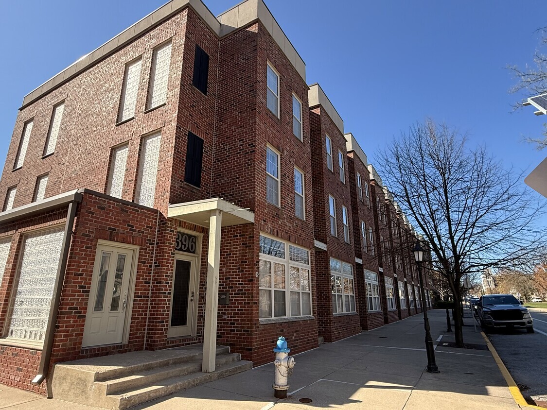 342 S Washington St, Bloomington, IN for Sale